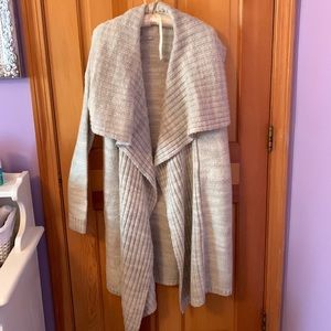 Guess off white duster sweater with pockets